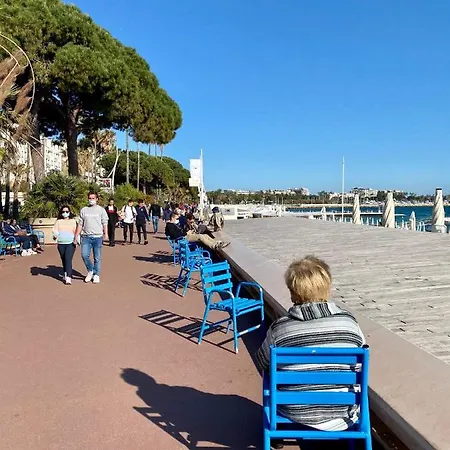 Apartment Studio With Terrasse, 5min Walking To The Croisette And Cannes