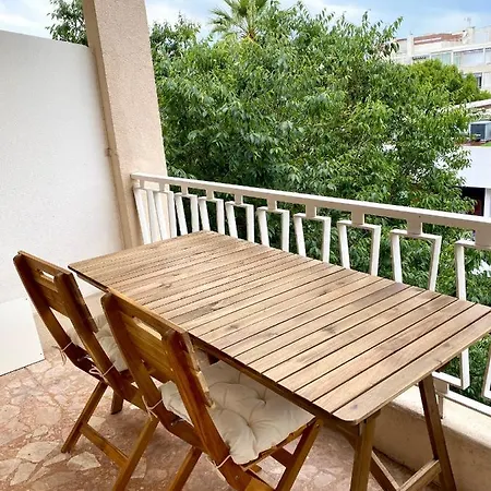 Studio With Terrasse, 5min Walking To The Croisette And Apartment Cannes